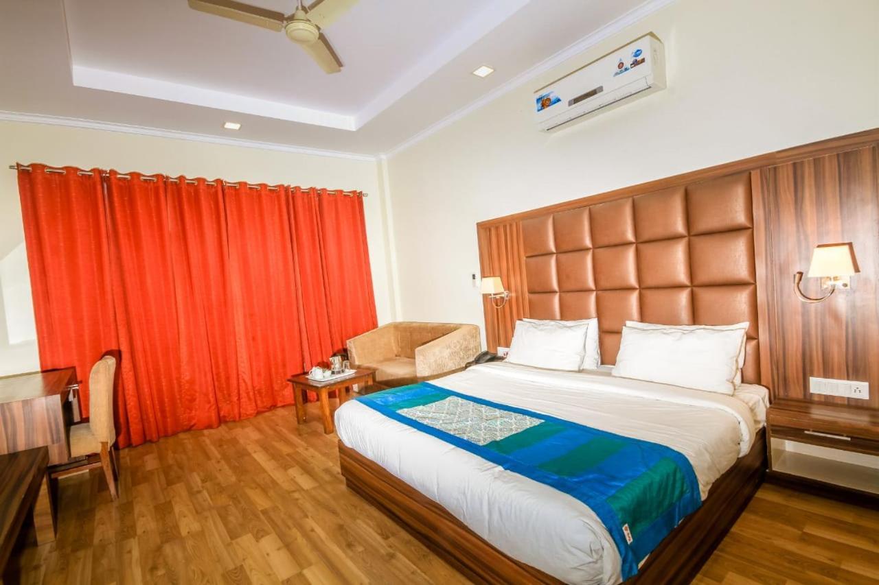 Hotel Pong View دارامشالا المظهر الخارجي الصورة