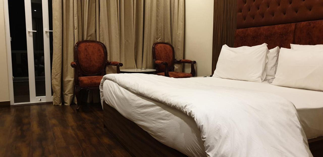 Hotel Pong View دارامشالا المظهر الخارجي الصورة