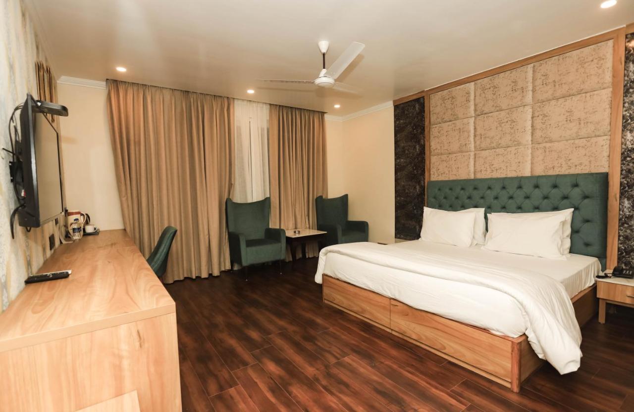 Hotel Pong View دارامشالا المظهر الخارجي الصورة
