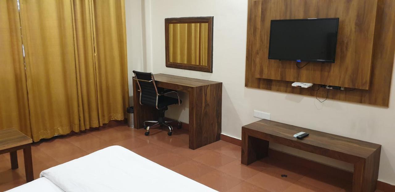 Hotel Pong View دارامشالا المظهر الخارجي الصورة
