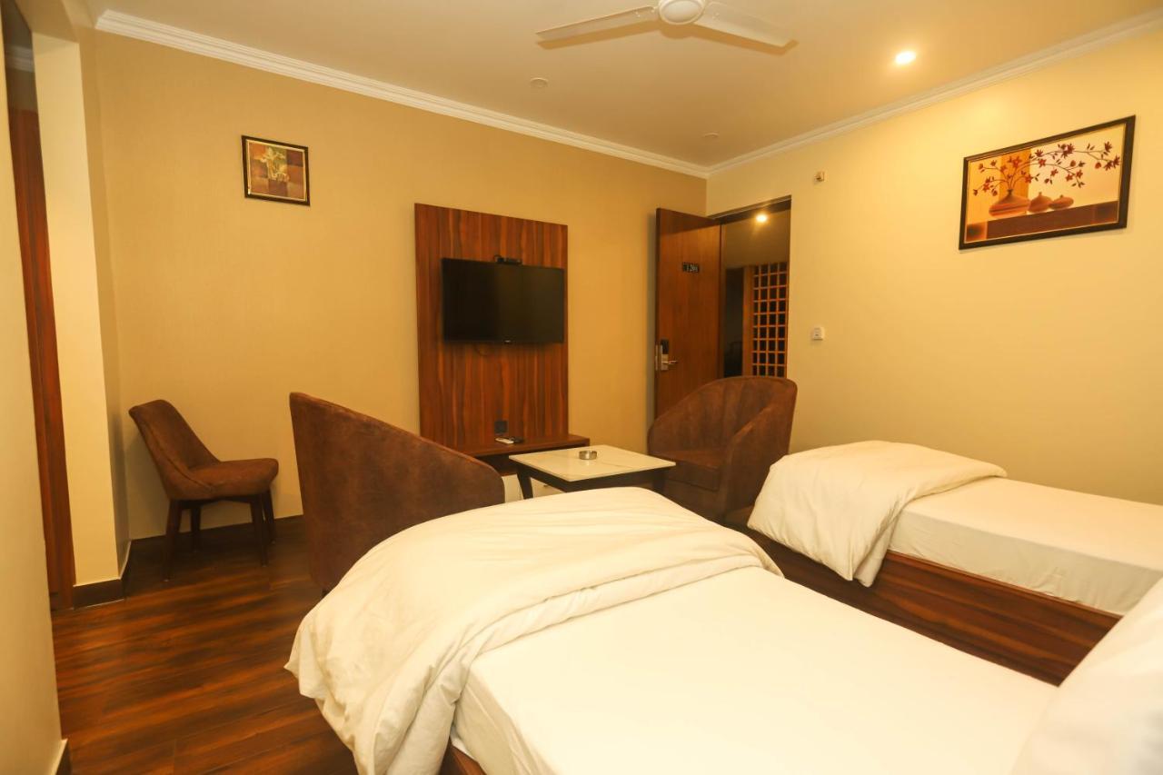 Hotel Pong View دارامشالا المظهر الخارجي الصورة