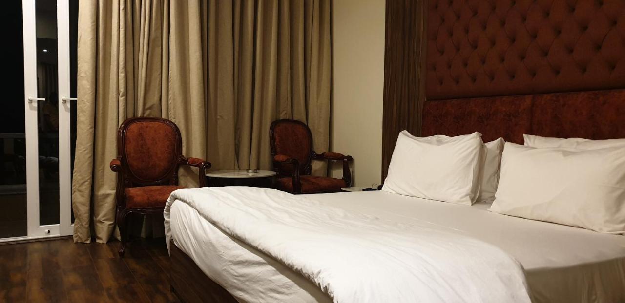 Hotel Pong View دارامشالا المظهر الخارجي الصورة