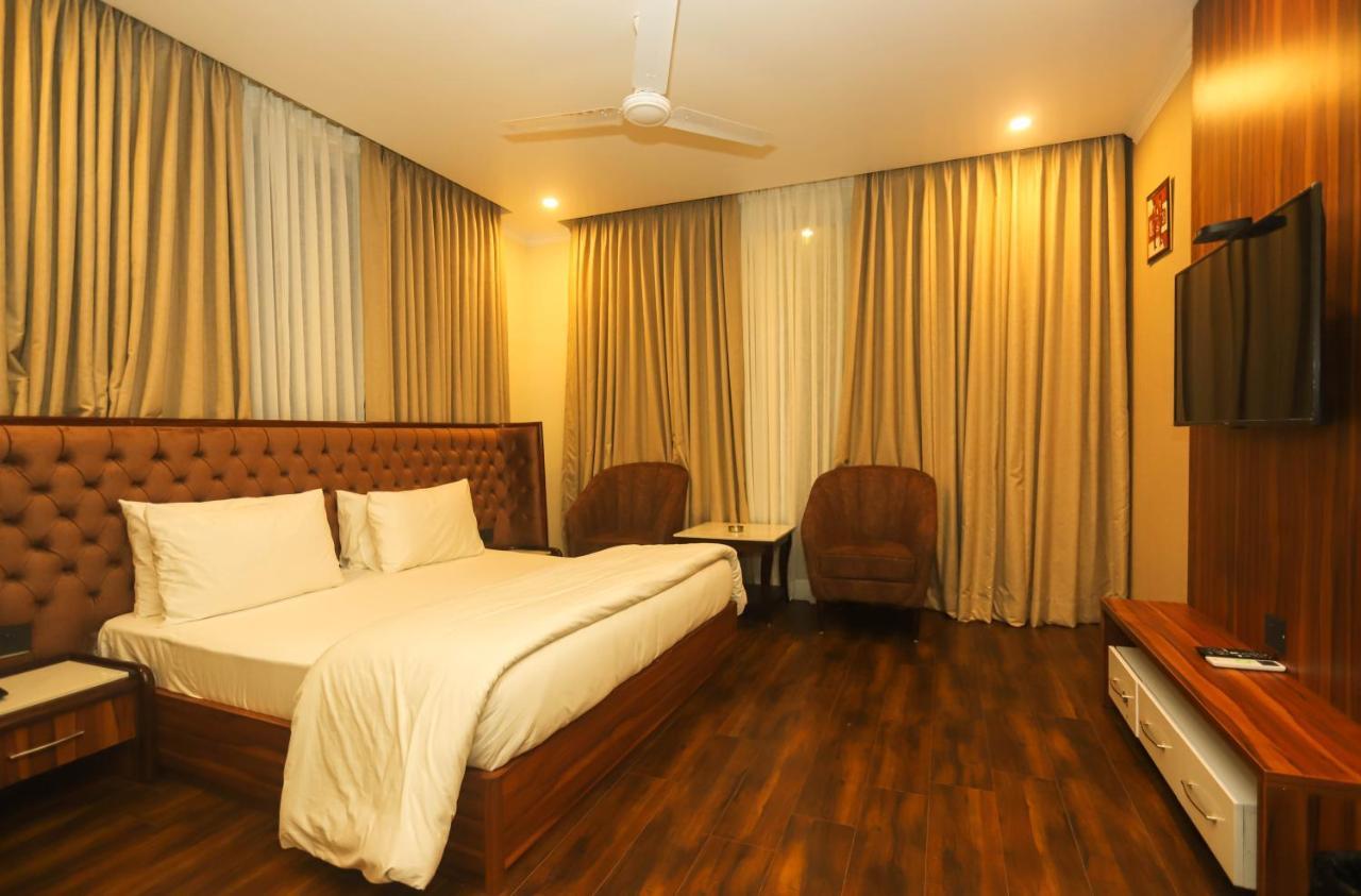 Hotel Pong View دارامشالا المظهر الخارجي الصورة
