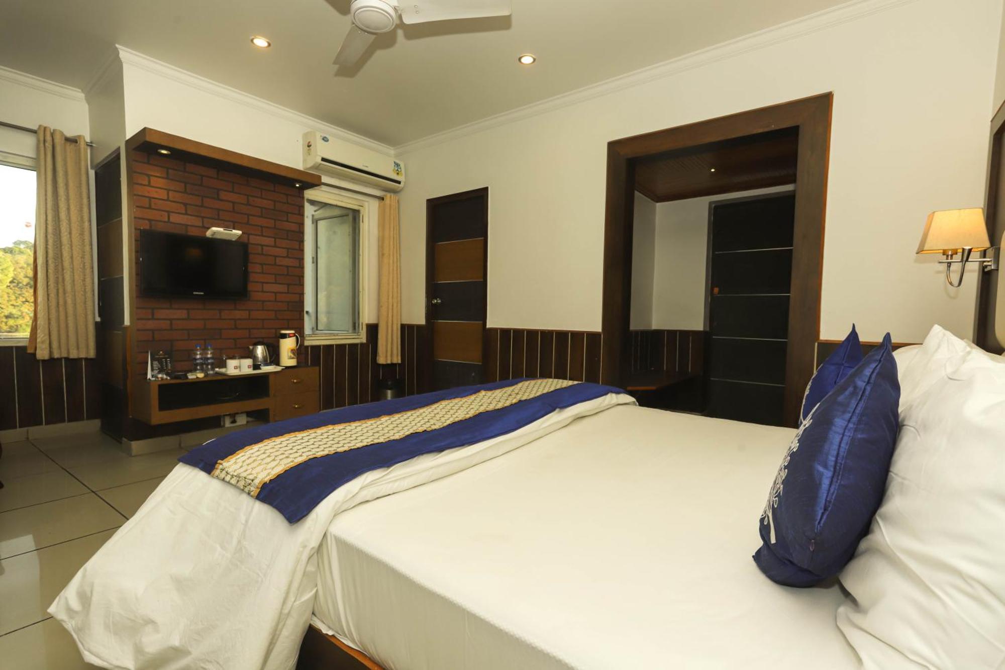 Hotel Pong View دارامشالا المظهر الخارجي الصورة